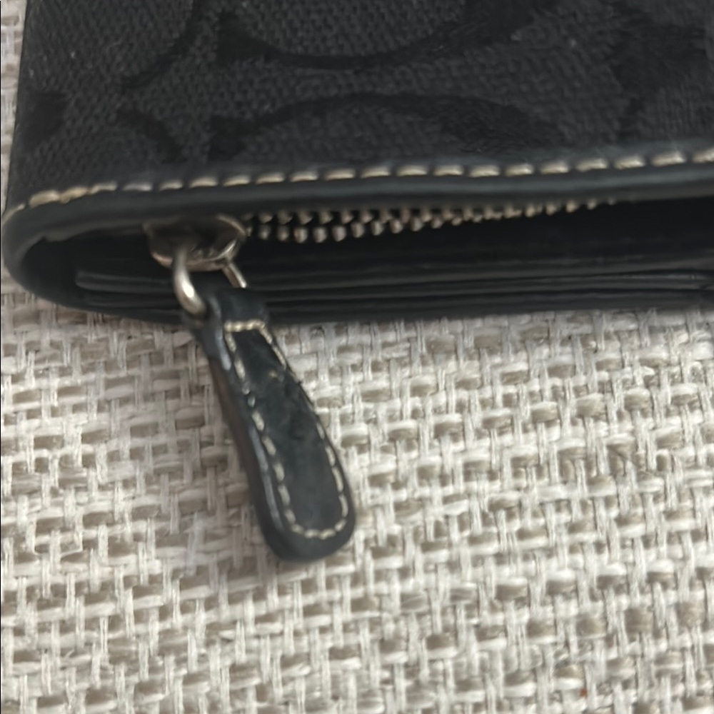 Coach Signature Black Trifold Wallet - Picture 5 of 5